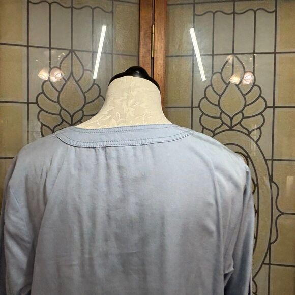 J. Jill Blue Rain Chambray Lace-up Pullover Peasant Pop Over Blouse Top Size L - Picture 6 of 13